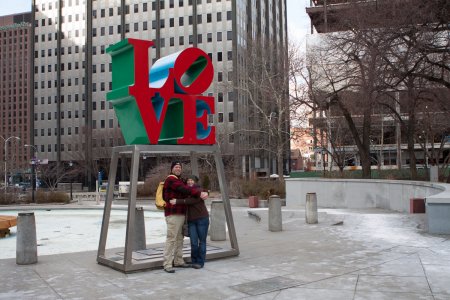 Het Love Beeld in het Love park, gemaakt door Robert Indiana